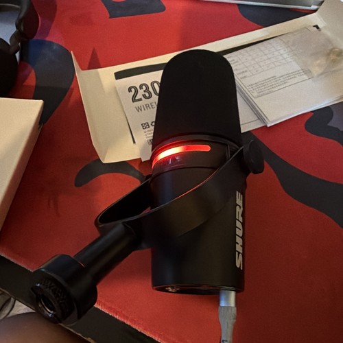Shure mv7 microphone - shure, mv7+
